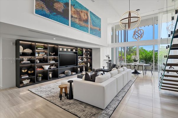 Dining room, Interior, Living room, Pendant Lights