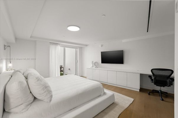 Bedroom, Home Office, Interior, Recessed Lighting, Wood Texture Flooring