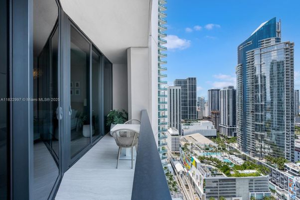 Exterior, Other, Skyline