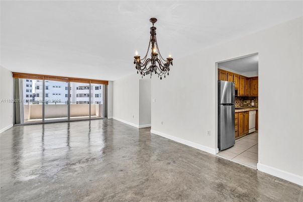 Chandelier, Empty room, Interior, Kitchen