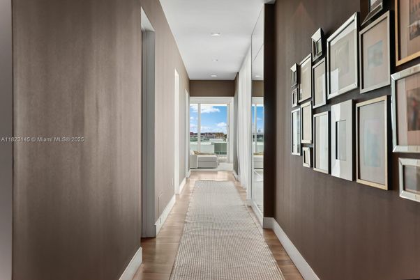 Interior, Recessed Lighting, Water, Wood Texture Flooring