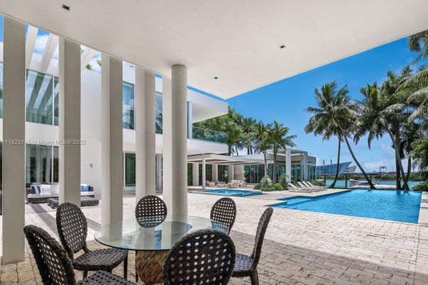 Exterior, Pool, Water