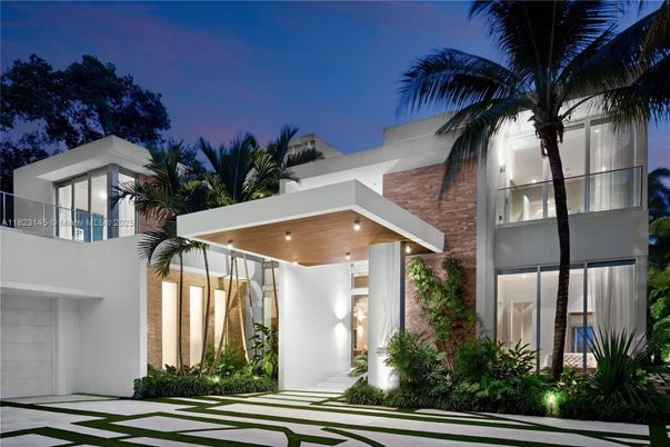 Exterior, Facade, Brick Facade, Modern