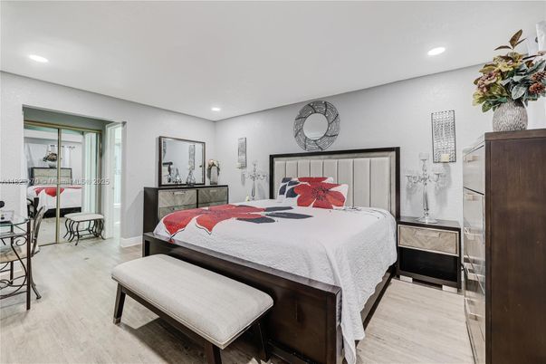 Bedroom, Interior, Recessed Lighting, Wood Texture Flooring
