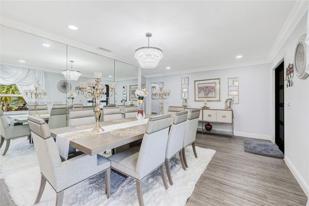 Chandelier, Dining room, Interior, Living room, Recessed Lighting, Wood Texture Flooring