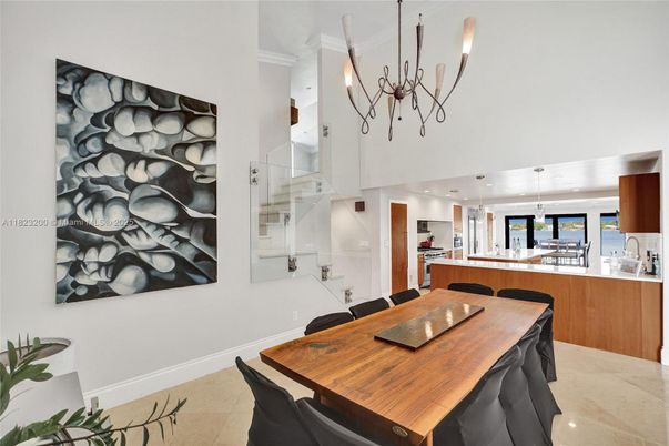 Dining room, Interior, Pendant Lights, Recessed Lighting, Water