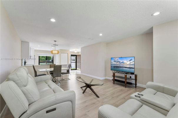 Dining room, Interior, Living room, Pendant Lights, Recessed Lighting, Wood Texture Flooring