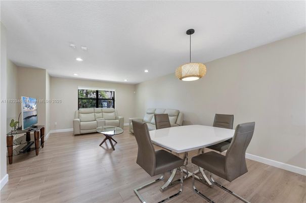 Dining room, Interior, Living room, Pendant Lights, Recessed Lighting, Wood Texture Flooring