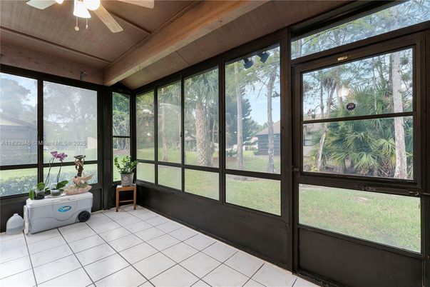 Interior, Sun Room, Wooden Ceilings