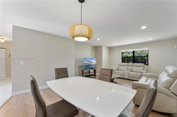 Dining room, Interior, Living room, Pendant Lights, Recessed Lighting, Wood Texture Flooring