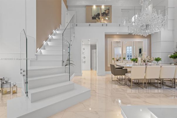 Chandelier, Dining room, Interior, Marble, Recessed Lighting