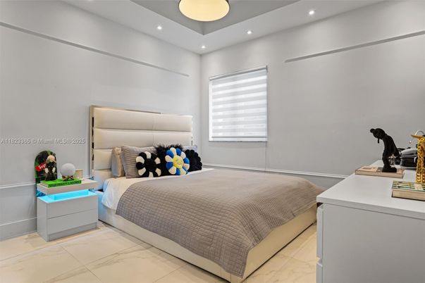 Bedroom, Interior, Marble, Recessed Lighting