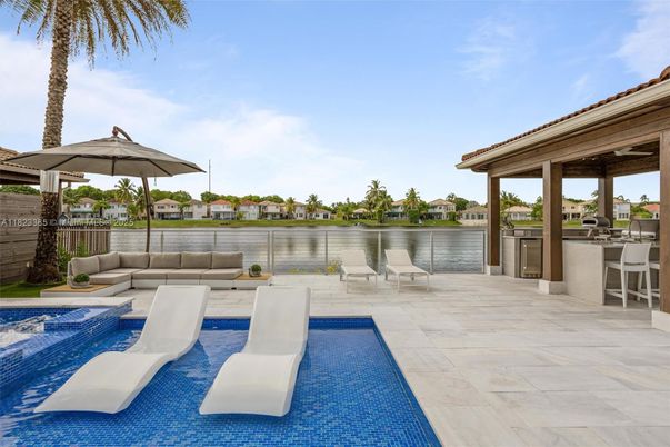 Exterior, Pool, Water