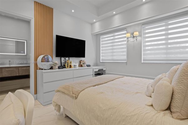 Bedroom, Interior, Marble, Recessed Lighting