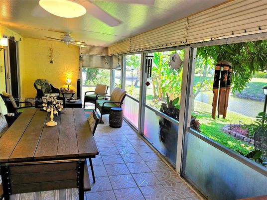 Dining room, Interior, Sun Room, Water