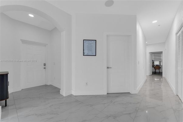 Interior, Marble, Recessed Lighting