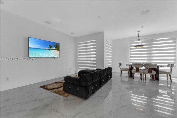 Dining room, Interior, Marble, Pendant Lights
