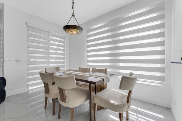 Dining room, Interior, Marble, Pendant Lights