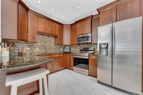 Interior, Kitchen, Marble, Recessed Lighting, Stainless Steel Appliances
