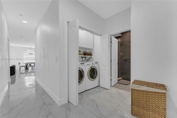 Interior, Marble, Pendant Lights, Recessed Lighting, Utility Closets, Washer