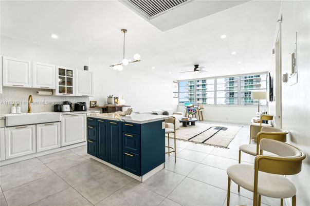 Interior, Kitchen, Pendant Lights, Recessed Lighting