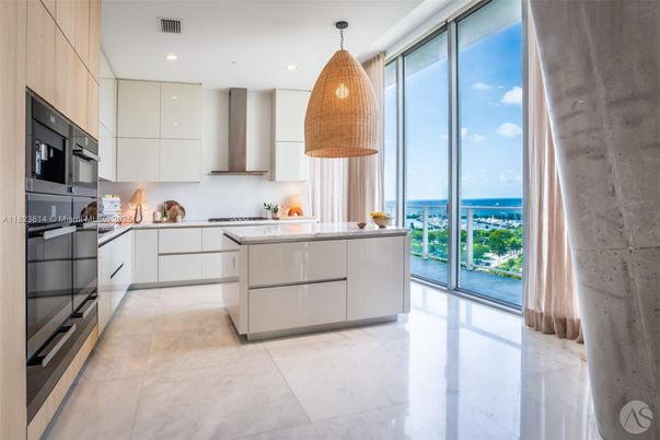 Interior, Kitchen, Pendant Lights, Recessed Lighting, Water