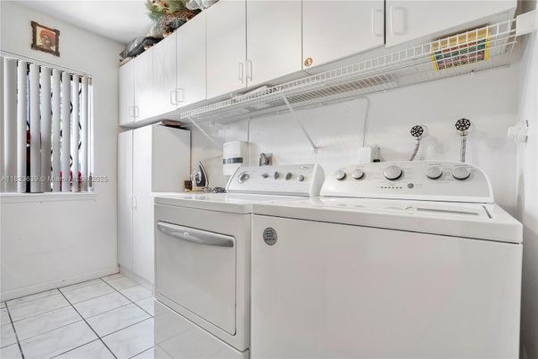 Interior, Washer