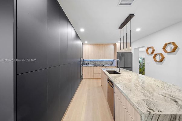 Interior, Kitchen, Pendant Lights, Recessed Lighting, Wood Texture Flooring