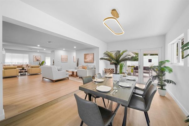 Dining room, Interior, Living room, Recessed Lighting, Wood Texture Flooring