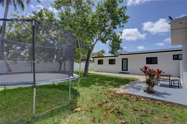 Backyard, Exterior, Playground