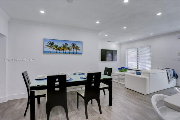 Dining room, Interior, Living room, Recessed Lighting, Wood Texture Flooring