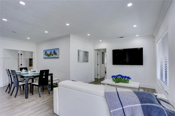 Dining room, Interior, Living room, Recessed Lighting, Wood Texture Flooring