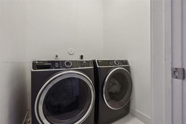 Interior, Washer