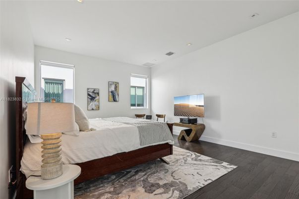 Bedroom, Interior, Recessed Lighting, Wood Texture Flooring