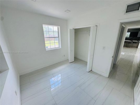 Empty room, Interior, Marble
