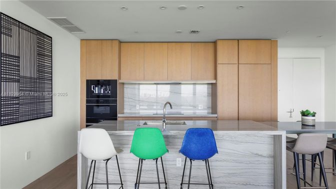 Interior, Kitchen, Recessed Lighting