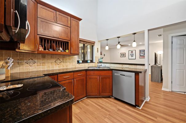 Interior, Kitchen, Pendant Lights, Wood Texture Flooring
