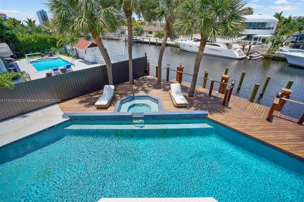 Exterior, Pool, Water