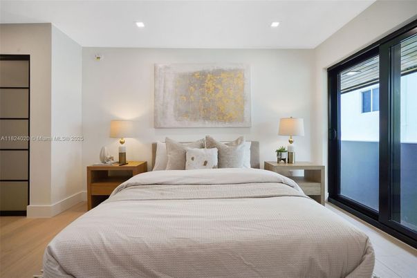 Bedroom, Interior, Recessed Lighting, Water, Wood Texture Flooring
