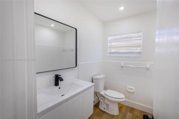 Bathroom, Interior, Recessed Lighting, Wood Texture Flooring