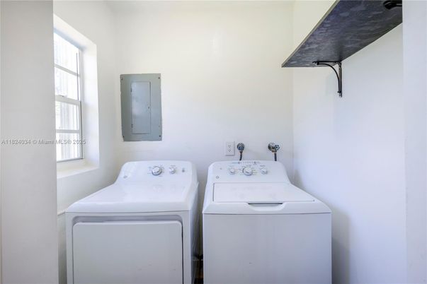 Interior, Utility Closets, Washer
