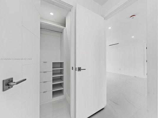 Interior, Recessed Lighting, Walk-in Closets
