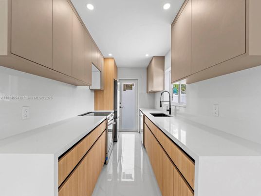 Interior, Kitchen, Recessed Lighting