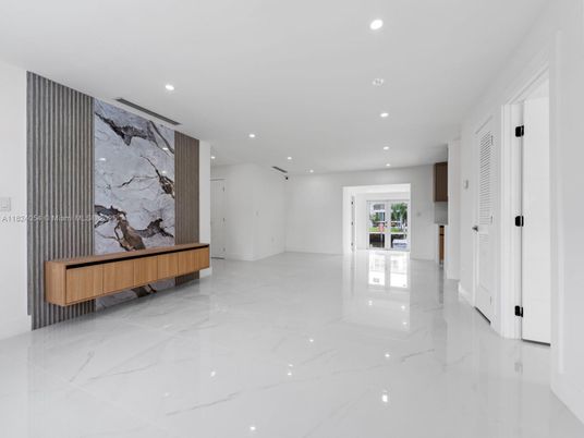 Empty room, Interior, Marble, Recessed Lighting