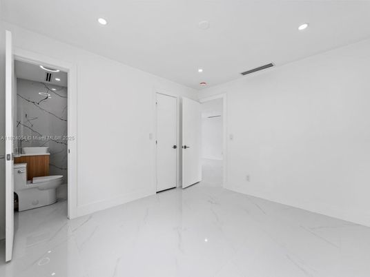 Bathroom, Interior, Marble, Recessed Lighting