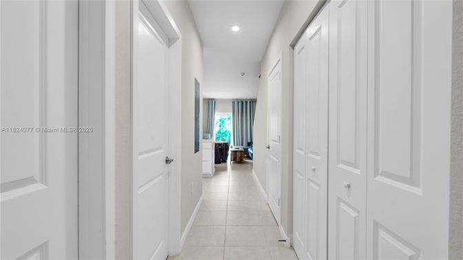 Interior, Recessed Lighting