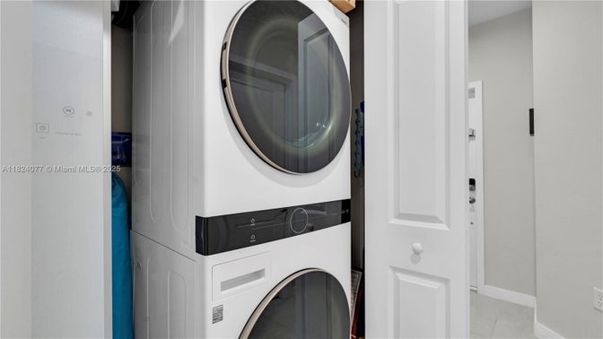 Interior, Utility Closets, Washer