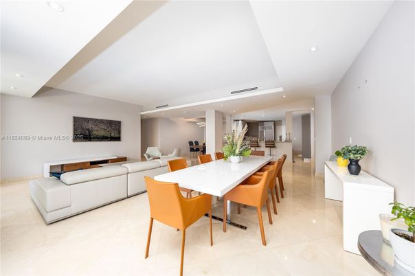 Dining room, Interior, Living room, Recessed Lighting