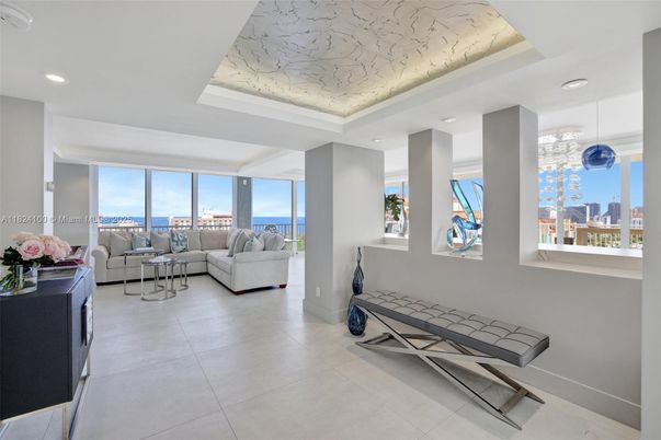 Interior, Living room, Recessed Lighting, Water