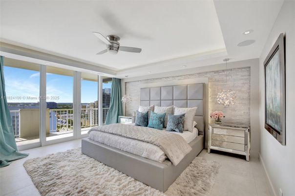 Bedroom, Interior, Recessed Lighting, Water
